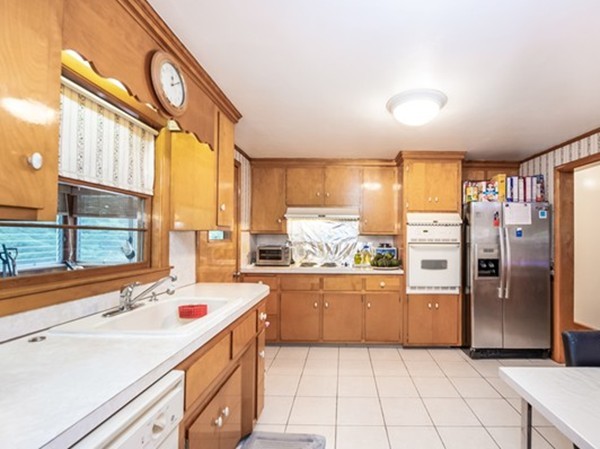 30 Fleming Road Malden, MA 02148 - Photo 8 of 24 Gallery Image 8