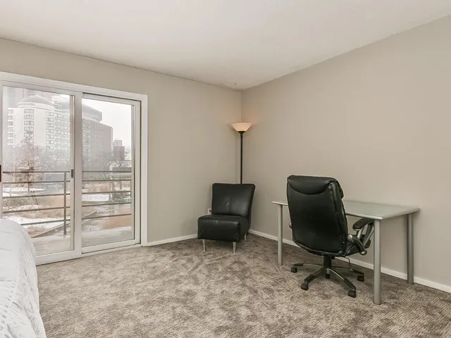 $2,495 | 1200 Nicollet Mall, Unit 215, Minneapolis, MN 55403