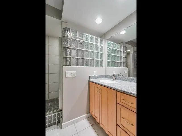 $2,495 | 1200 Nicollet Mall, Unit 215, Minneapolis, MN 55403