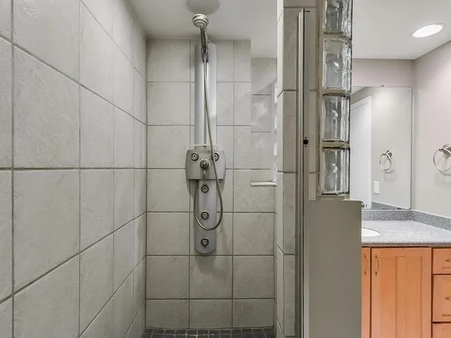 $2,495 | 1200 Nicollet Mall, Unit 215, Minneapolis, MN 55403