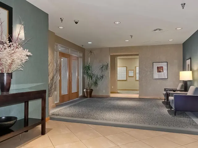 $2,495 | 1200 Nicollet Mall, Unit 215, Minneapolis, MN 55403