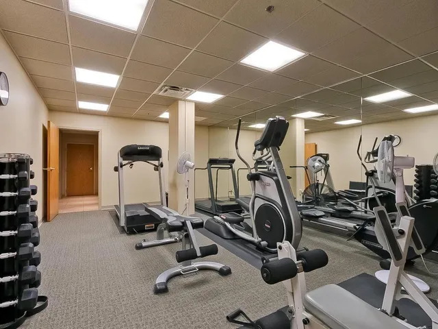 $2,495 | 1200 Nicollet Mall, Unit 215, Minneapolis, MN 55403