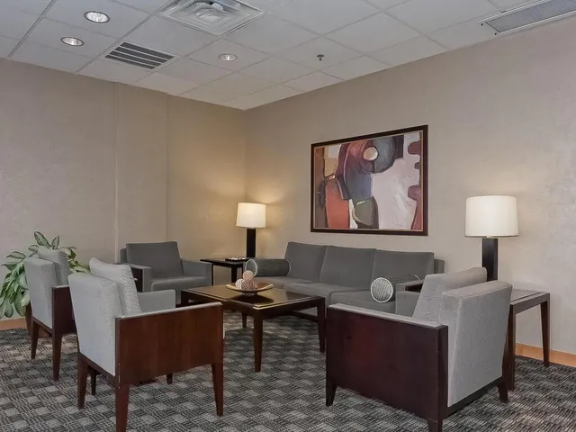 $2,495 | 1200 Nicollet Mall, Unit 215, Minneapolis, MN 55403