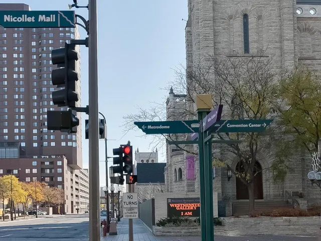 $2,495 | 1200 Nicollet Mall, Unit 215, Minneapolis, MN 55403