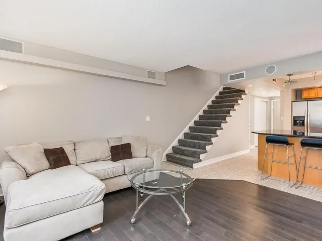 $2,495 | 1200 Nicollet Mall, Unit 215, Minneapolis, MN 55403