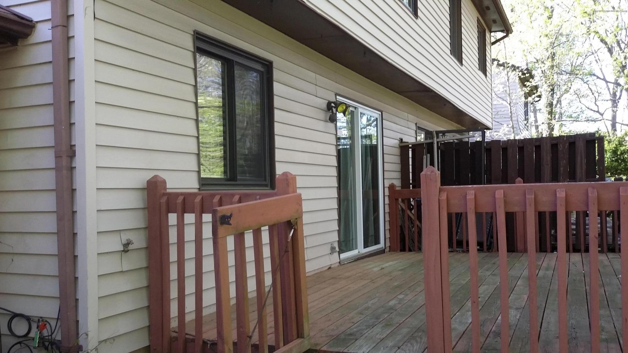 15 Swan Road, Unit 1000 Howell, NJ 07731 - Photo 7 of 10 20170503_164923