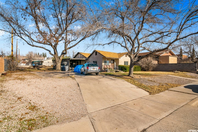637 East 400 South St. George, UT 84770 - Photo 1 of 1