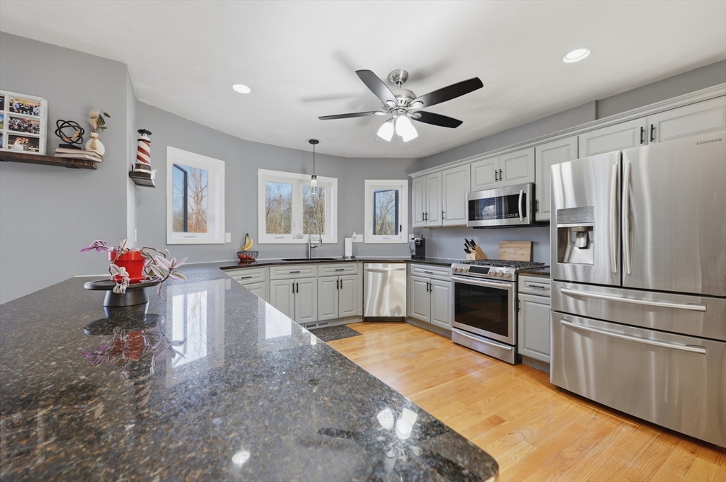 192 Southbridge Road Dudley, MA 01571 - Photo 9 of 38 Gallery Image 9
