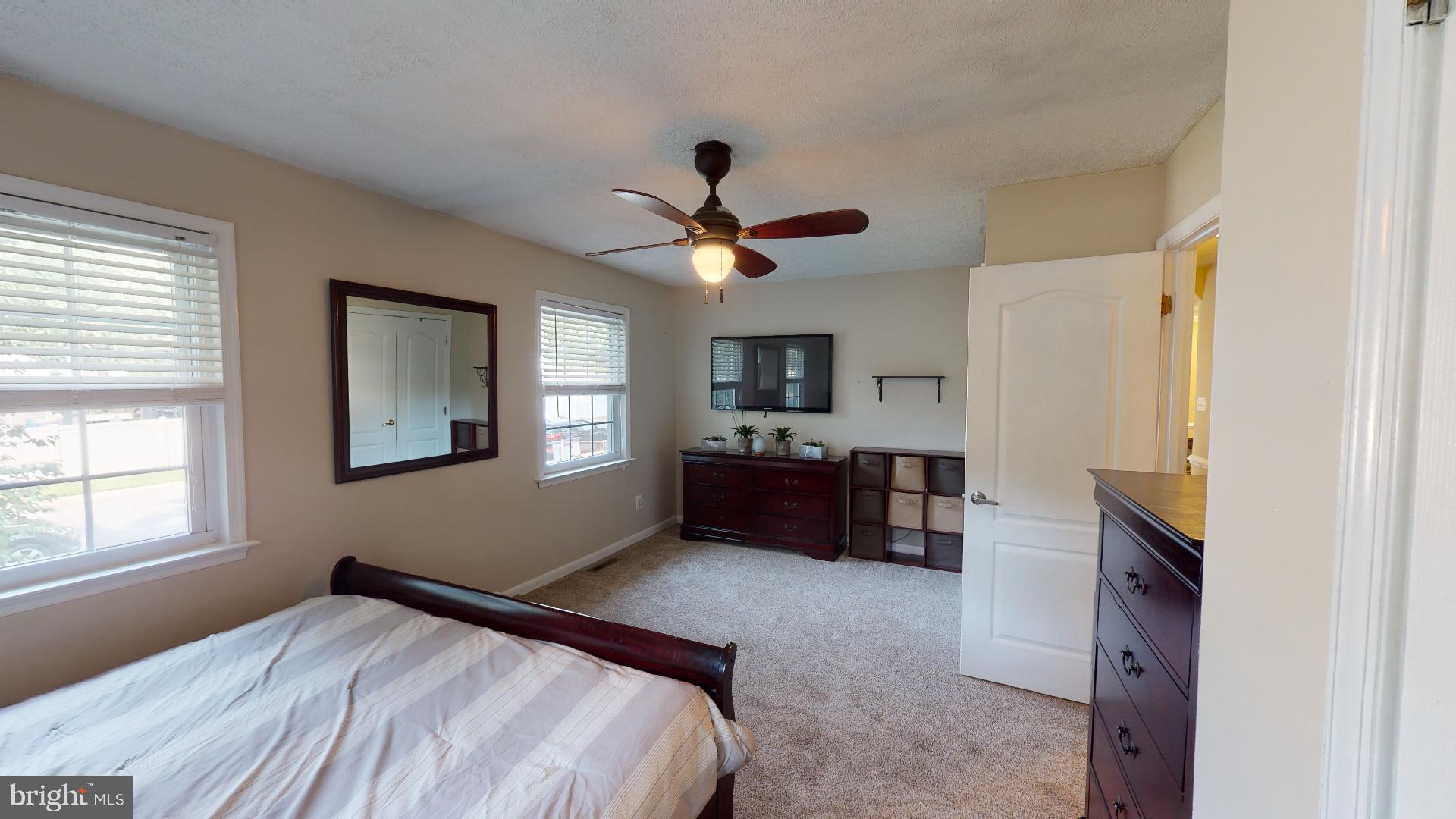 7955 East Shore Road Pasadena, MD 21122 - Photo 11 of 31 Gallery Image 11