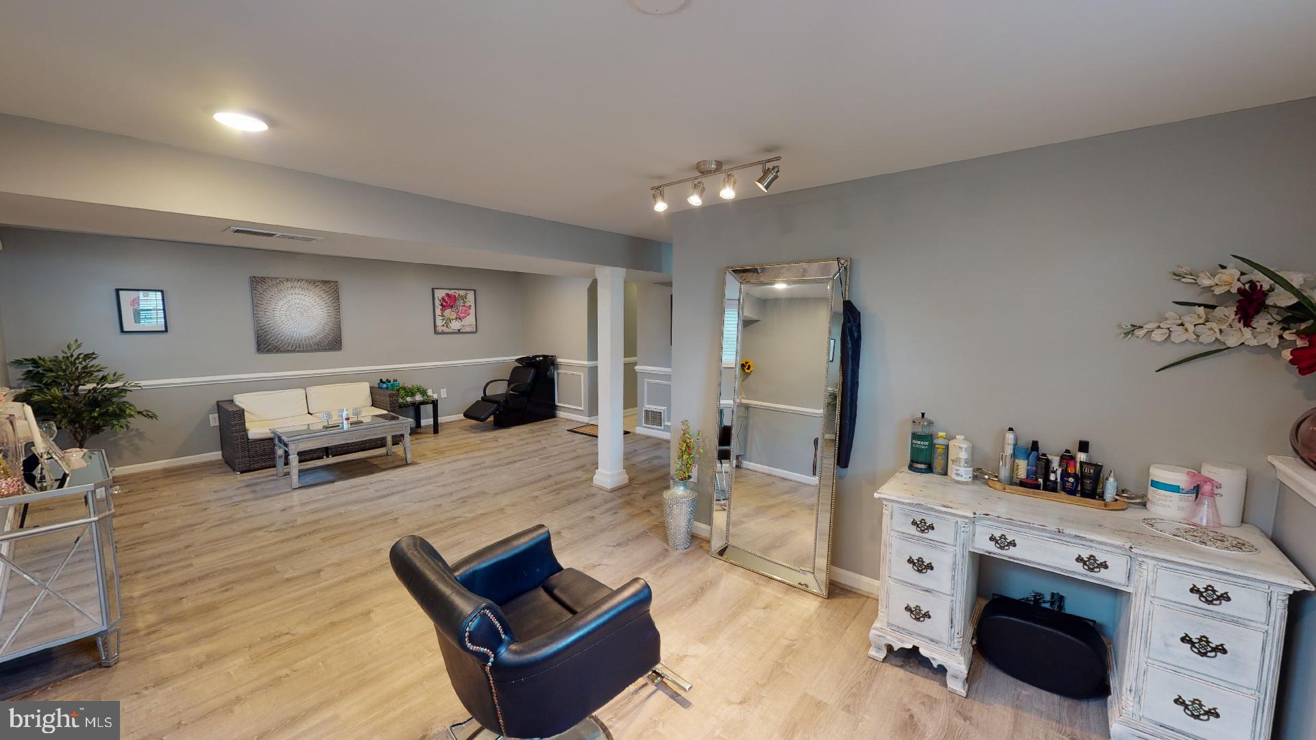 7955 East Shore Road Pasadena, MD 21122 - Photo 20 of 31 Gallery Image 20