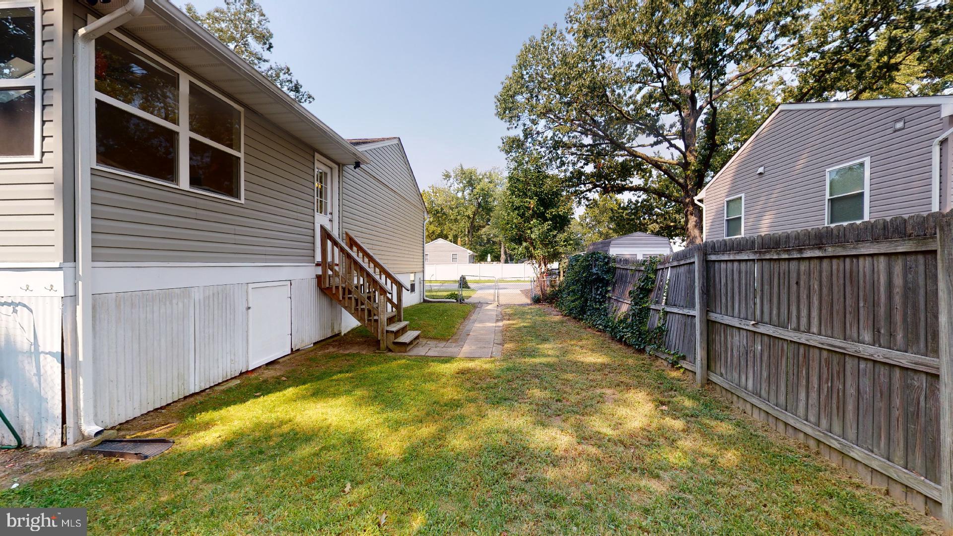 7955 East Shore Road Pasadena, MD 21122 - Photo 29 of 31 Gallery Image 29