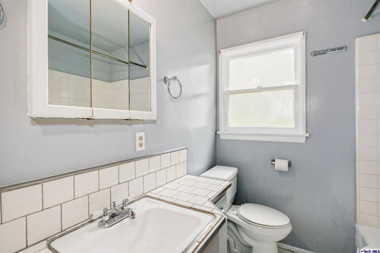 4276 Aralia Road Altadena, CA 91001 - Photo 4 of 26 Additional Photo