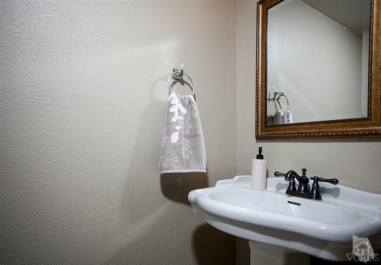 14838 Reedley Street, Unit B Moorpark, CA 93021 - Photo 8 of 31 Additional Photo