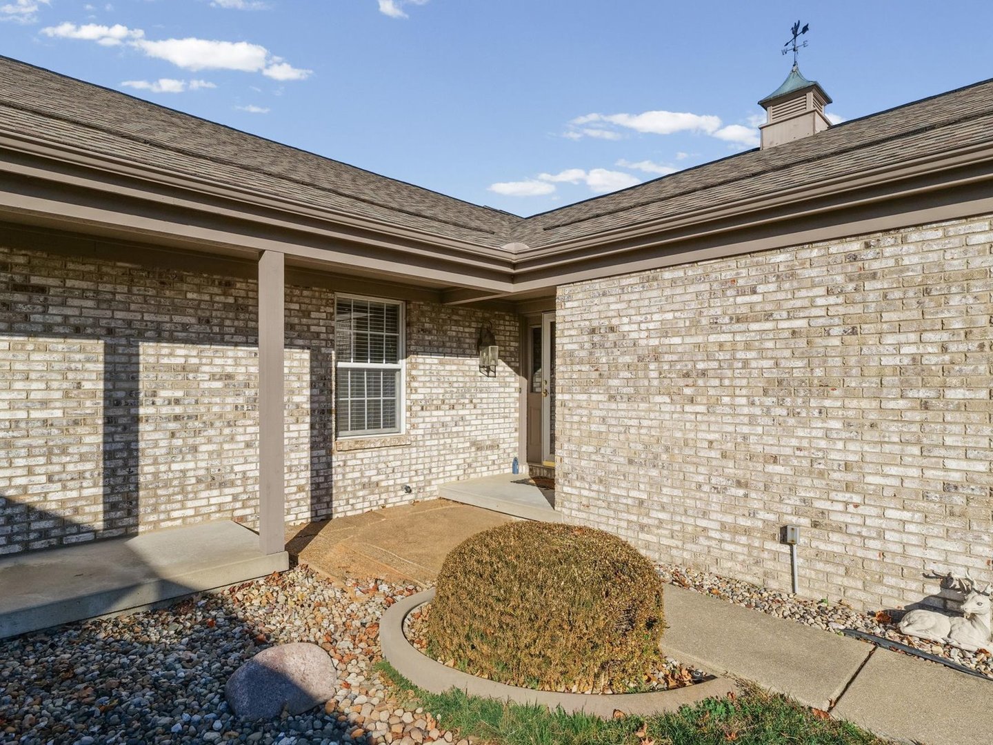 1901 Lakeside Drive, Unit B Champaign, IL 61821 - Photo 2 of 26 a front view of a house