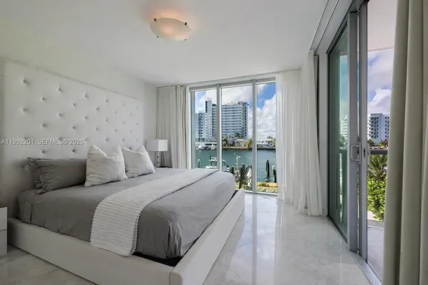 $11,995 | 7928 East Drive, Unit 106, North Bay Village, FL 33141