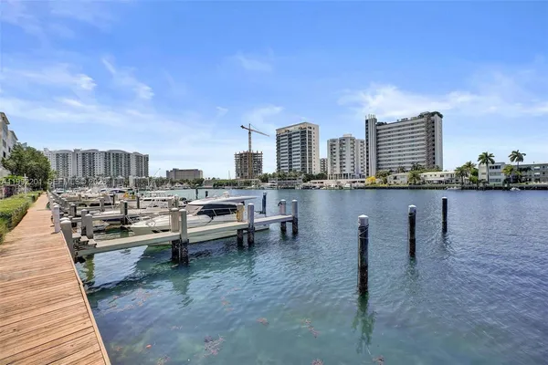 $11,995 | 7928 East Drive, Unit 106, North Bay Village, FL 33141