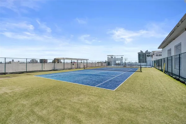 $11,995 | 7928 East Drive, Unit 106, North Bay Village, FL 33141
