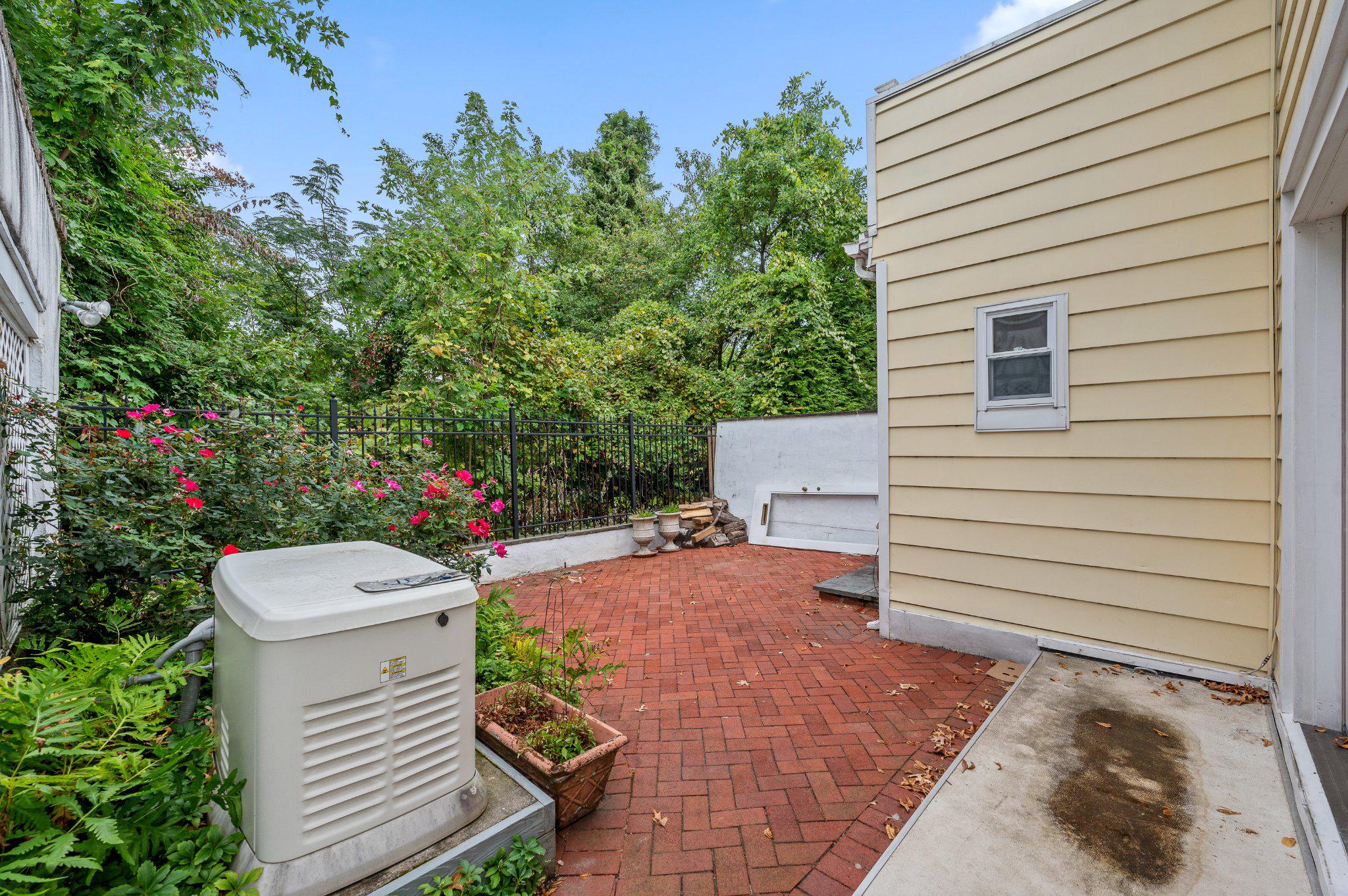 20 Tenmore Road Haverford, PA 19041 - Photo 26 of 26 Patio & Generator