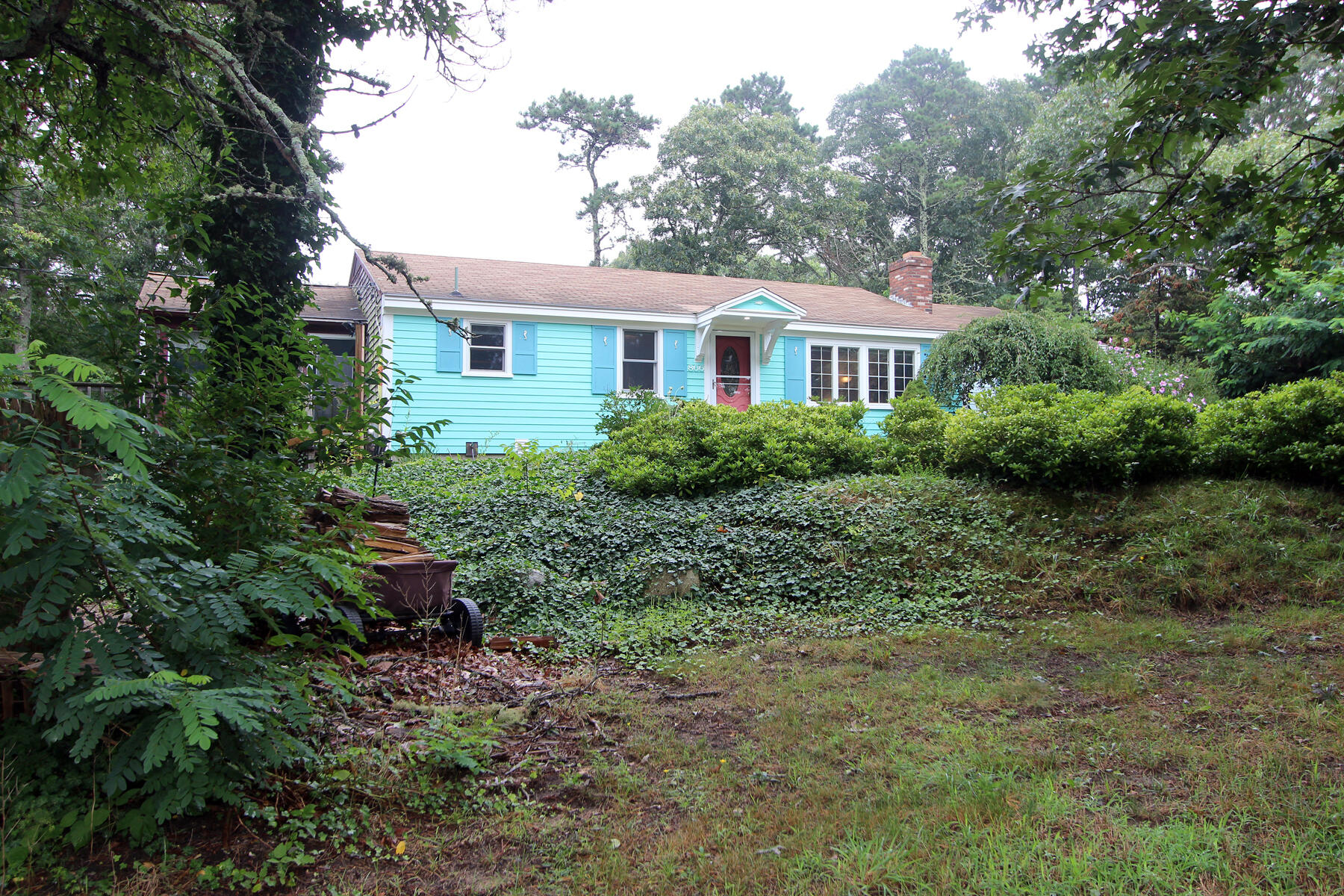 866 Queen Anne Road Harwich, MA 02645 - Photo 2 of 30 Front