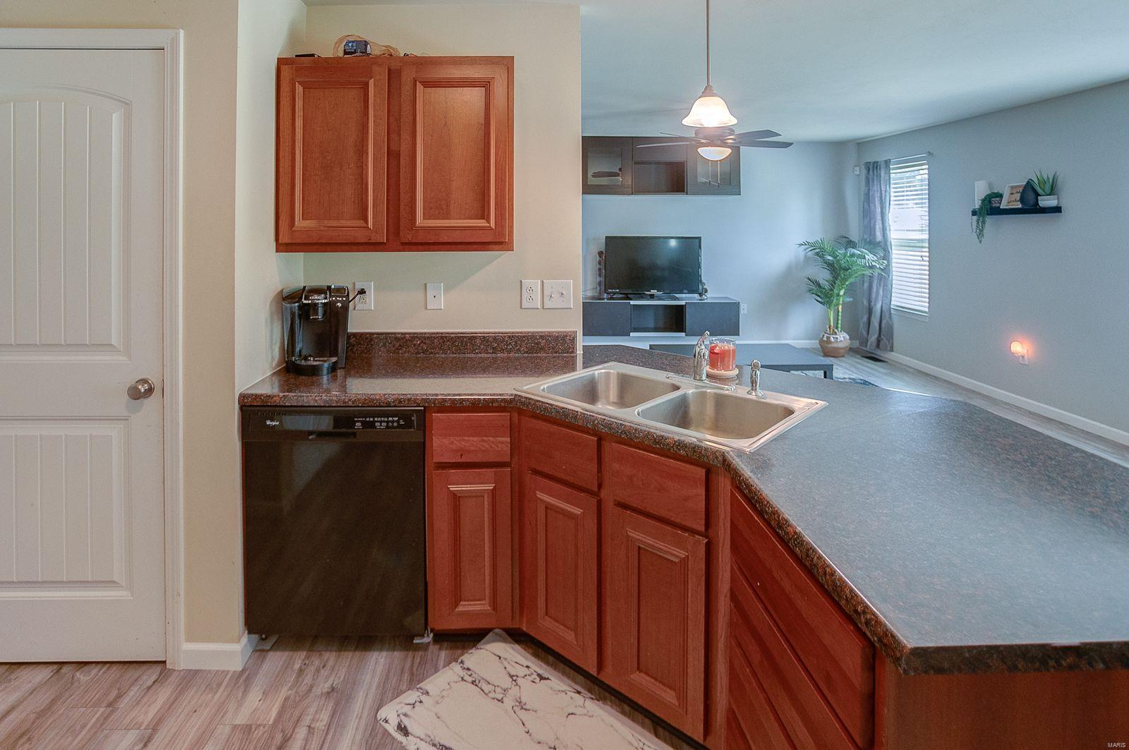 118 Shiloh Ridge Drive Belleville, IL 62221 - Photo 12 of 18