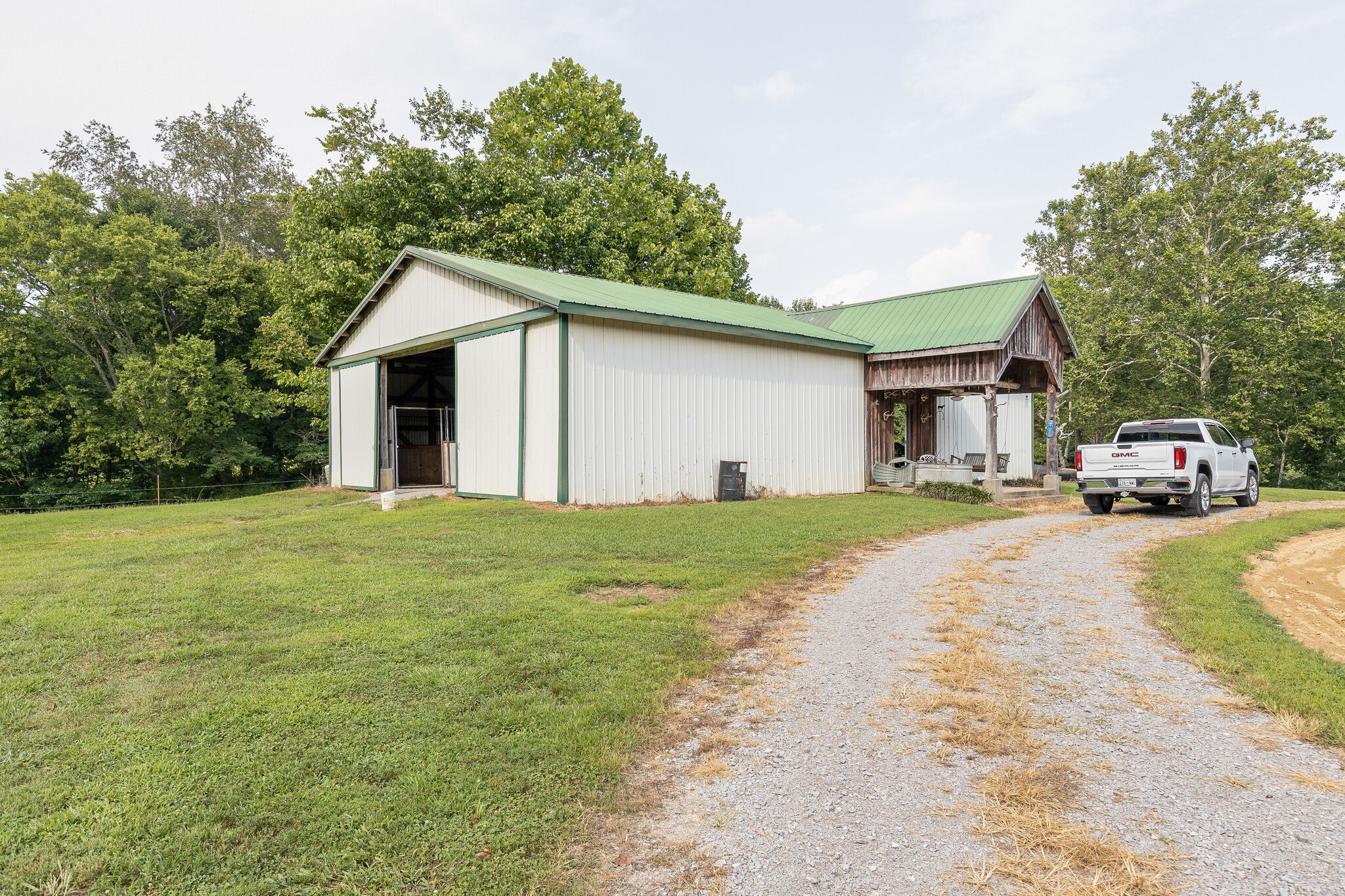 2300 Lee Road Spring Hill, TN 37174 - Photo 25 of 31 a front view of a house with garden