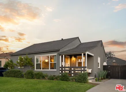 $1,199,000 | 7818 Truxton Avenue, Los Angeles, CA 90045