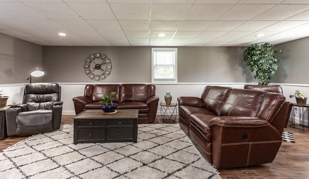 12 Elderberry Drive Acushnet, MA 02743 - Photo 29 of 41 a living room with furniture