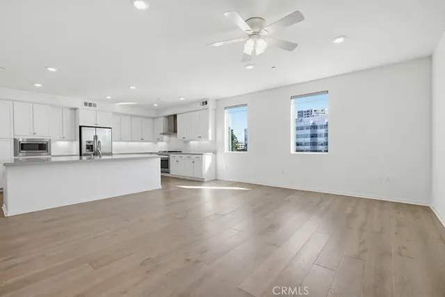 $4,995 | 130 Tribeca, Irvine, CA 92606