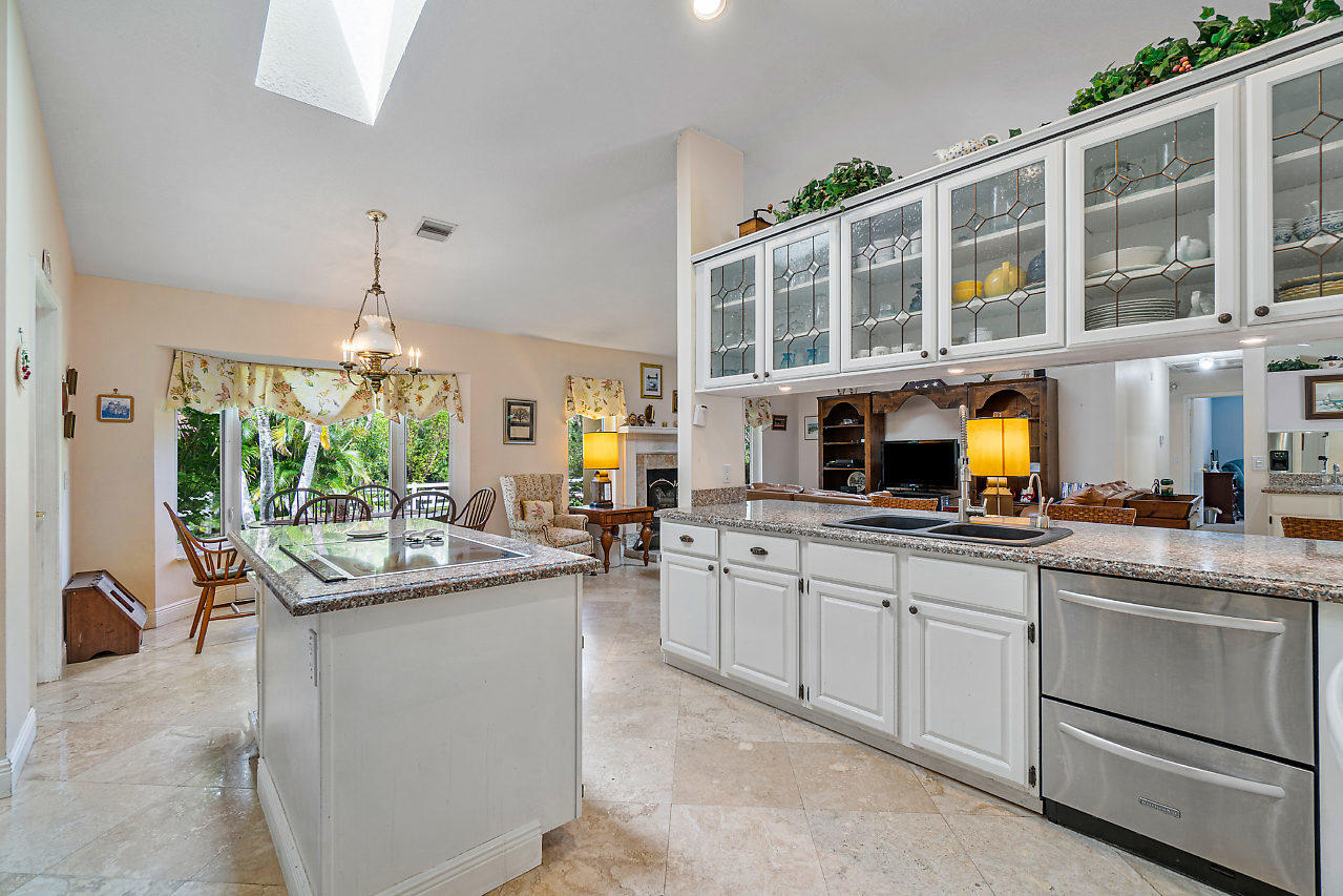 14767 Halter Road, Unit 14767 Wellington, FL 33414 - Photo 12 of 51 012-14767HalterRd-Wellington-FL-small