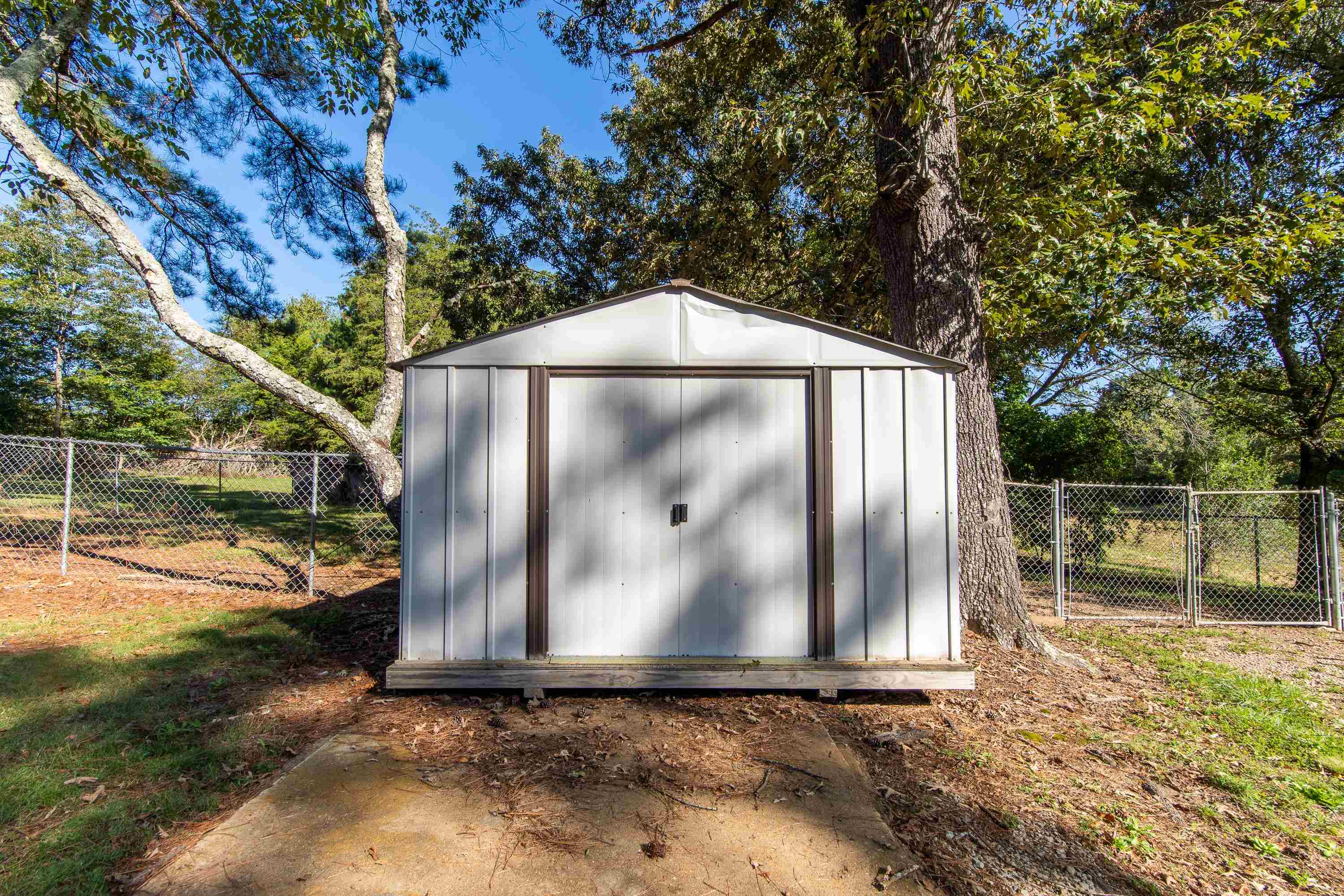 4155 Clifton Road Savannah, TN 38372 - Photo 36 of 40 View of outdoor structure