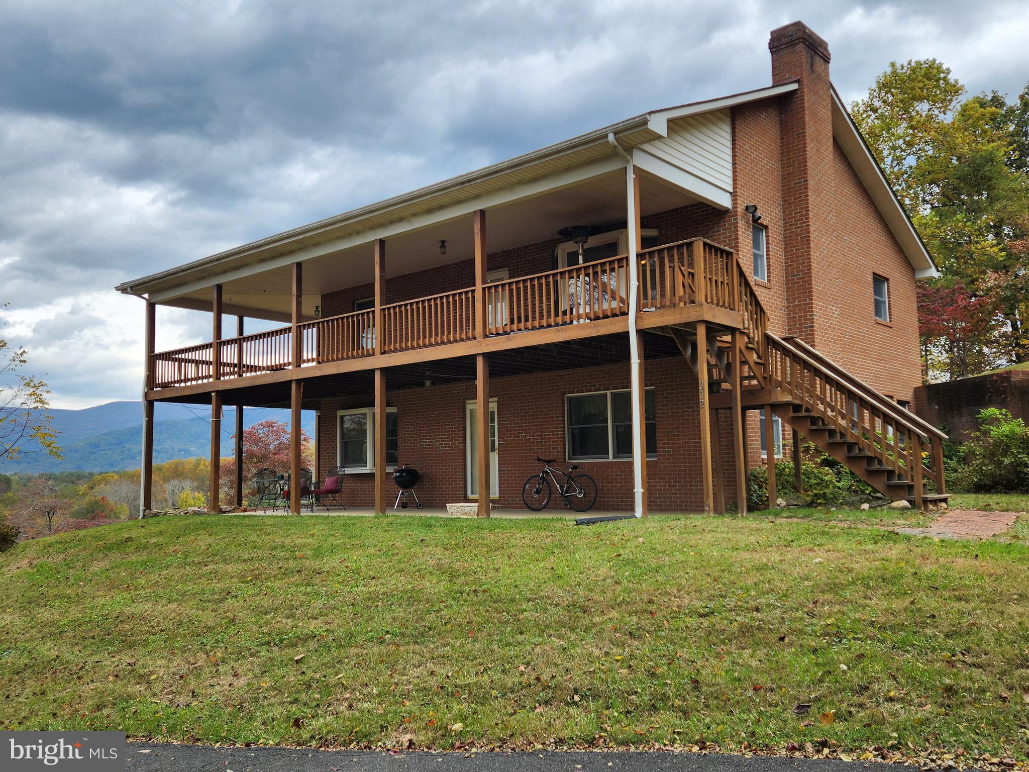 372 Tiger Valley Road Washington, VA 22747 - Photo 2 of 64 Gallery Image 2