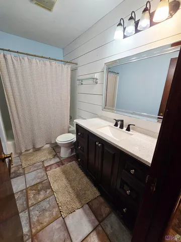 $1,800 | 119 Jay Street, Belle Chasse, LA 70037