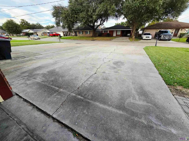 $1,800 | 119 Jay Street, Belle Chasse, LA 70037