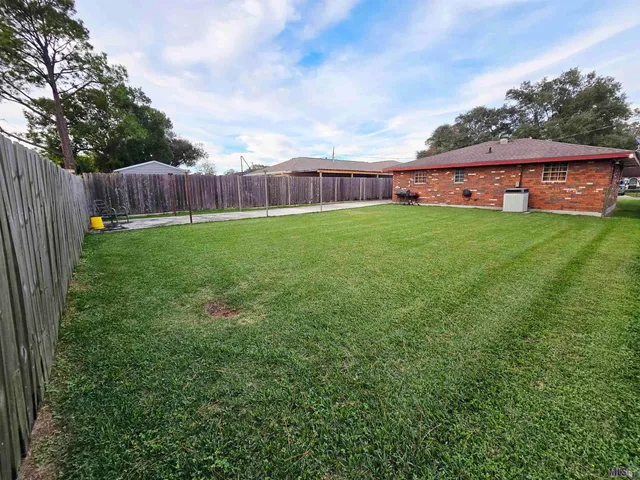 $1,800 | 119 Jay Street, Belle Chasse, LA 70037