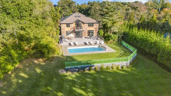 $75,000 | 15 Atterbury Road, Southampton, NY 11968