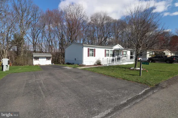 $157,000 | 124 Ashley Lane, Lehighton, PA 18235