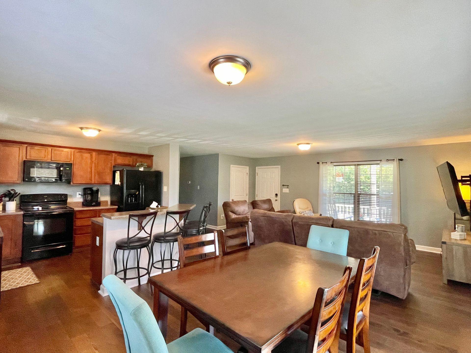 51 Fields Avenue Blue Ridge, VA 24064 - Photo 15 of 69 Dining Area