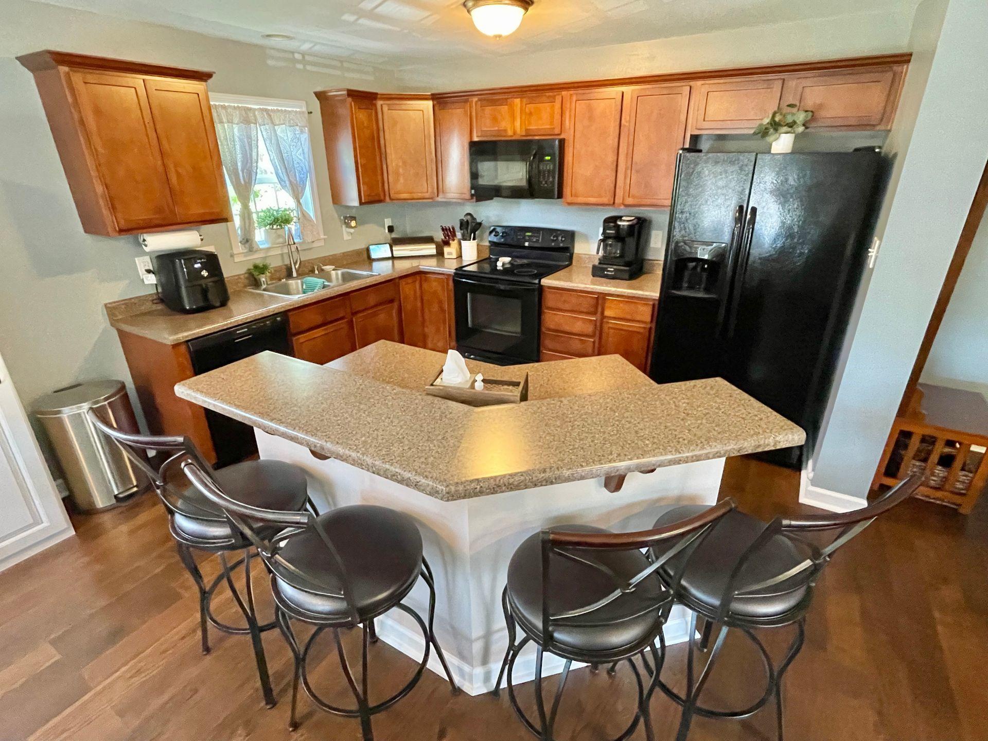 51 Fields Avenue Blue Ridge, VA 24064 - Photo 18 of 69 Breakfast Bar - Bar Stool Convey