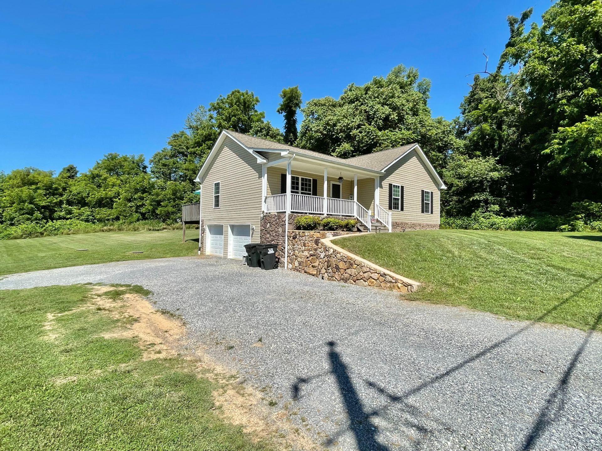 51 Fields Avenue Blue Ridge, VA 24064 - Photo 66 of 69 Side View