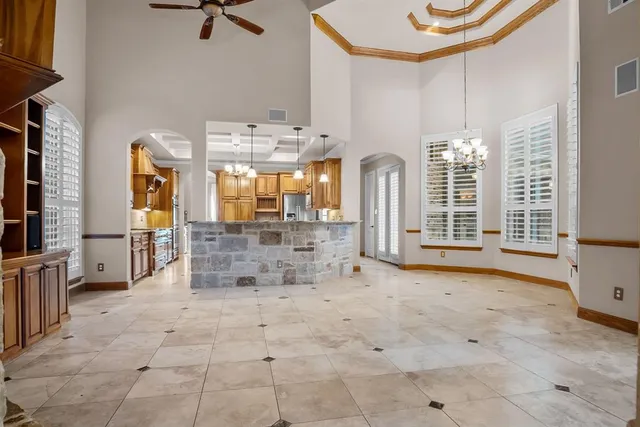 a view of a livingroom with furniture