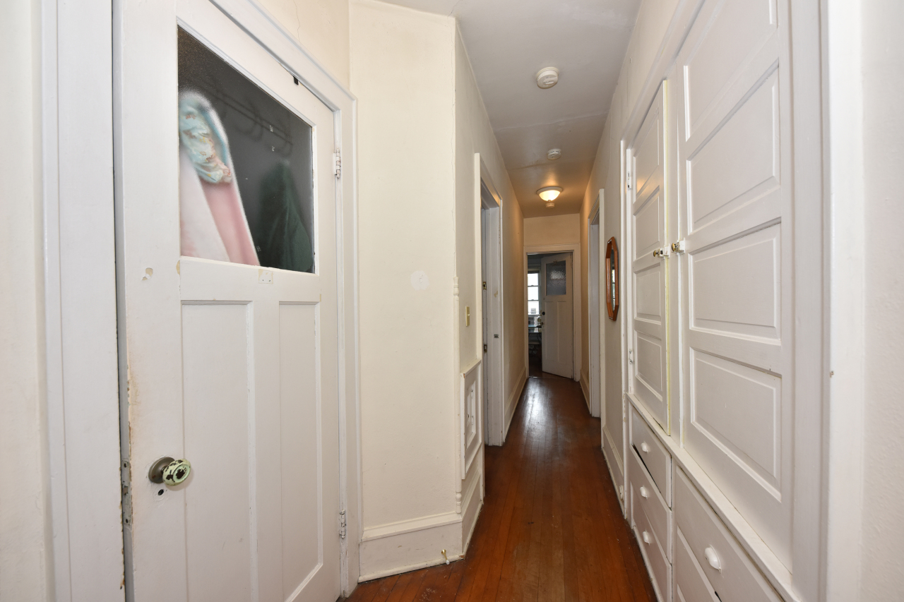 2928 North Farwell Avenue, Unit 2930 Milwaukee, WI 53211 - Photo 21 of 43 Photo 33