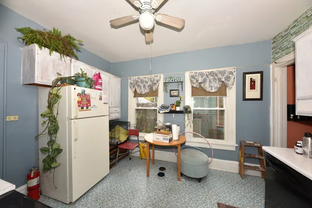 $489,000 | 2928 North Farwell Avenue, Unit 2930, Milwaukee, WI 53211