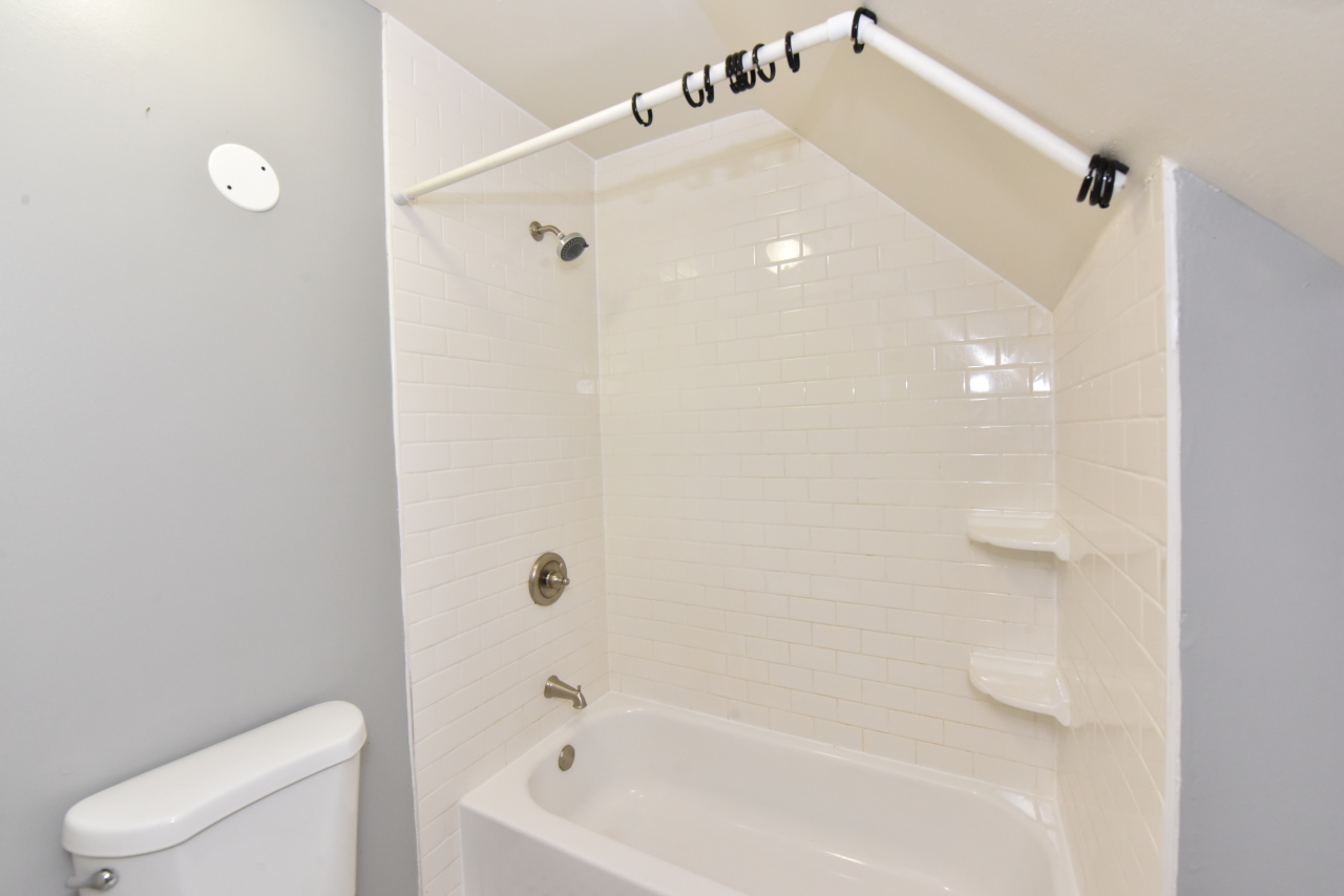 2928 North Farwell Avenue, Unit 2930 Milwaukee, WI 53211 - Photo 33 of 43 Photo 50