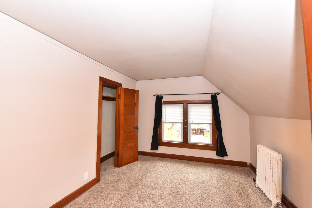 2928 North Farwell Avenue, Unit 2930 Milwaukee, WI 53211 - Photo 37 of 43 Photo 54