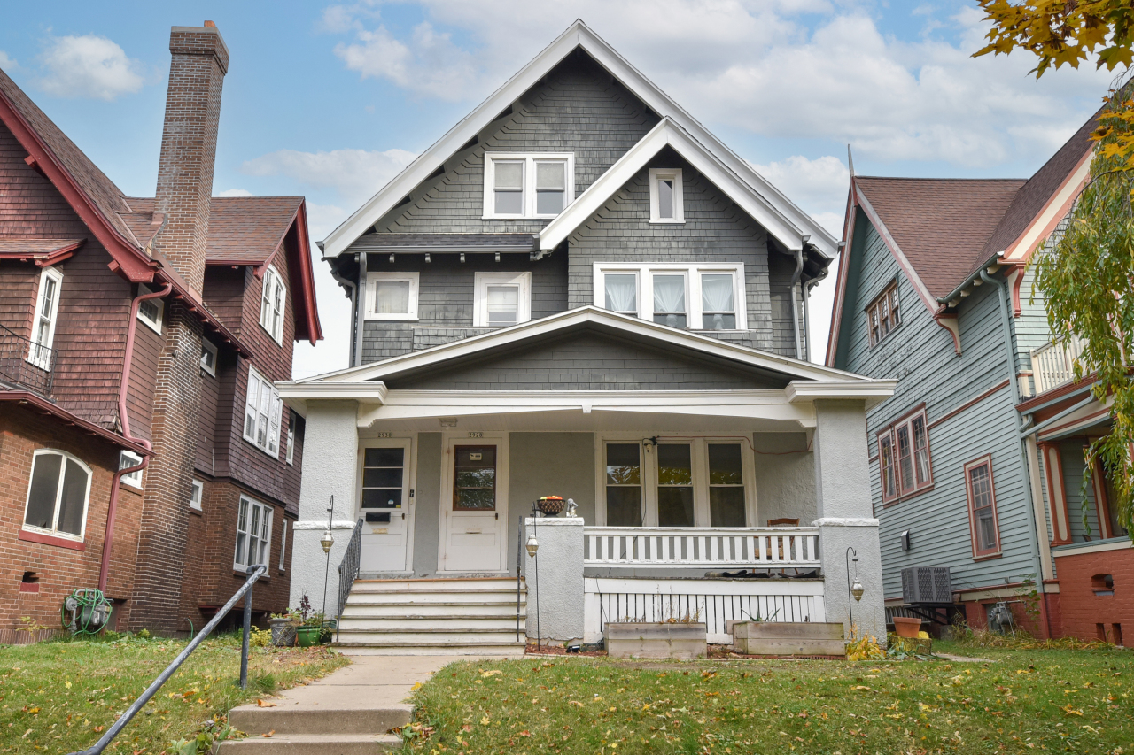 2928 North Farwell Avenue, Unit 2930 Milwaukee, WI 53211 - Photo 42 of 43 Photo 54