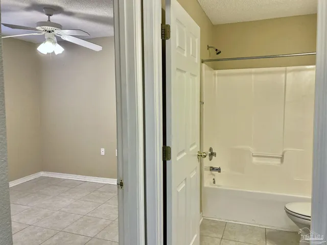 $1,425 | 2470 Trailwood Drive, Cantonment, FL 32533