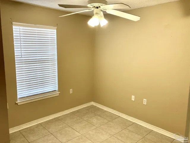 $1,425 | 2470 Trailwood Drive, Cantonment, FL 32533