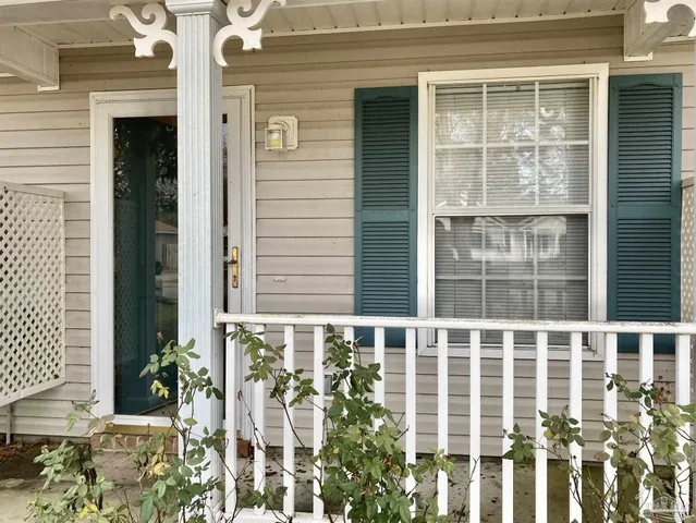 $1,425 | 2470 Trailwood Drive, Cantonment, FL 32533