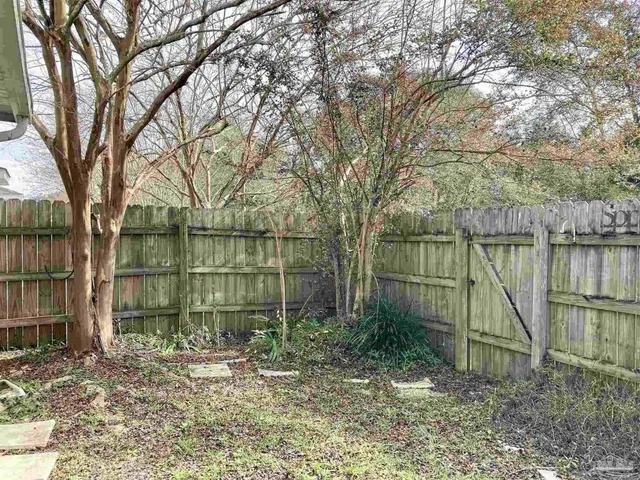 $1,425 | 2470 Trailwood Drive, Cantonment, FL 32533