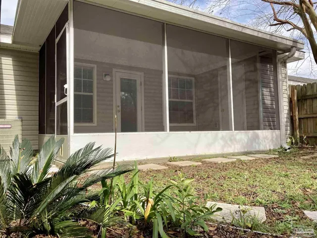 $1,425 | 2470 Trailwood Drive, Cantonment, FL 32533